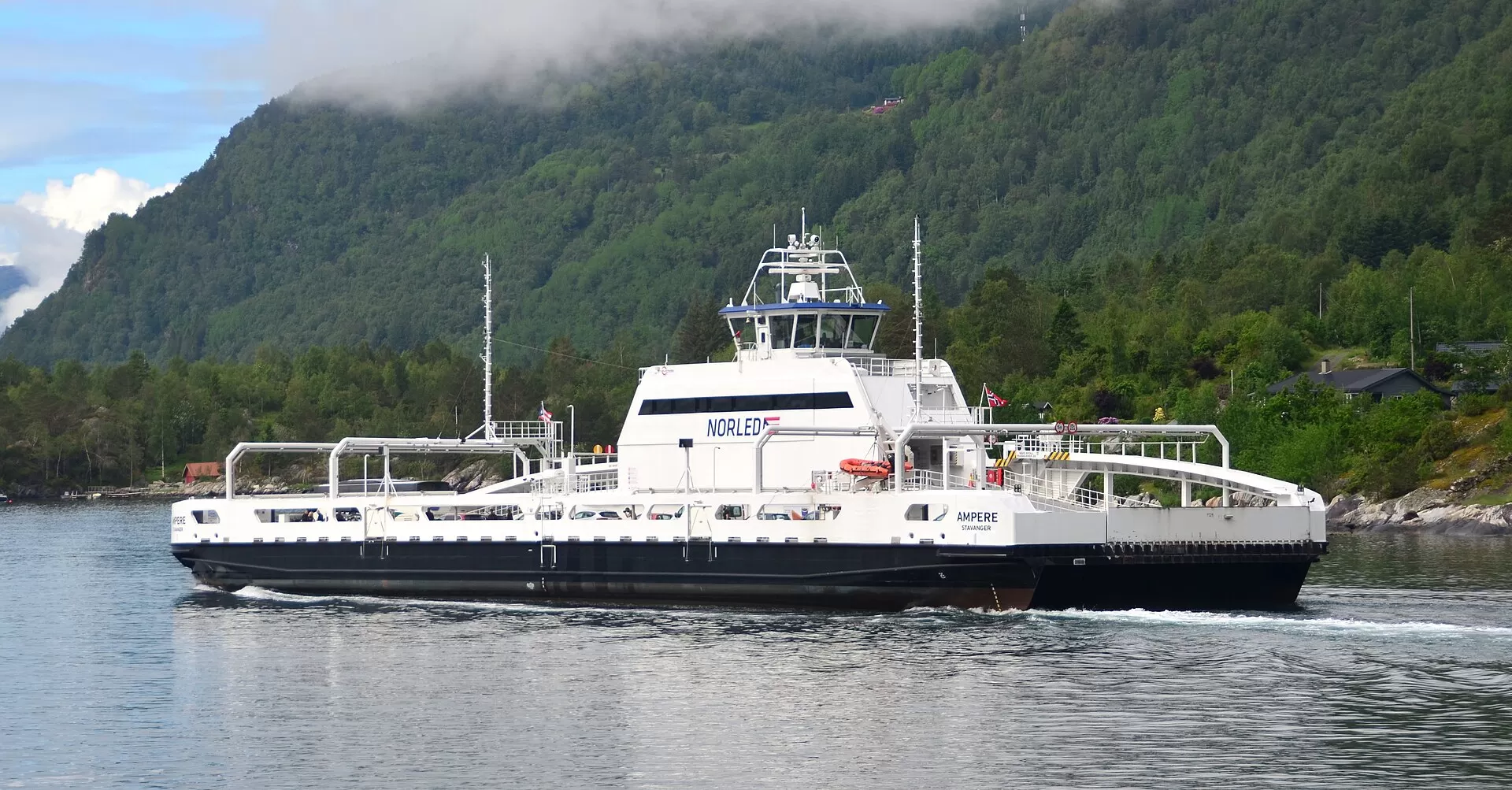 1920px-Ferry_Ampere_Sognefjord.webp