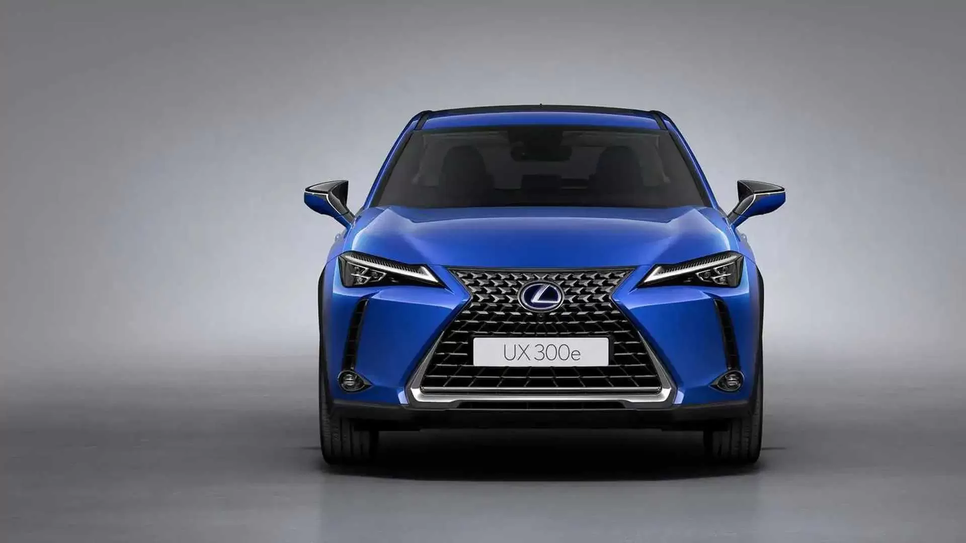 2020-lexus-ux-300e.webp