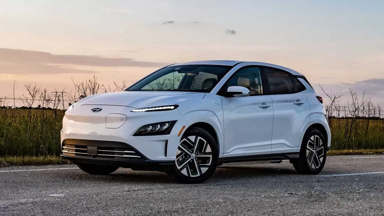 2022-hyundai-kona-electric-exterior-review.webp