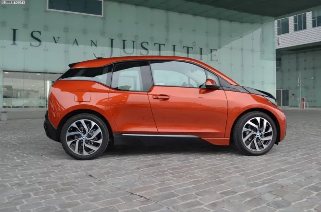 BMW-i3-Solar-Orange-Amsterdam-05-655x433.webp