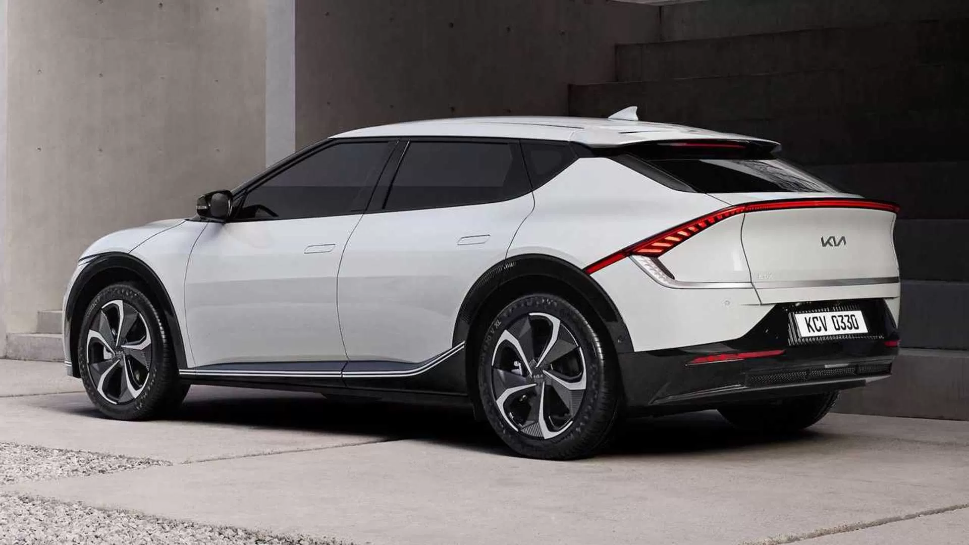 kia-ev6-rear-quarter.webp