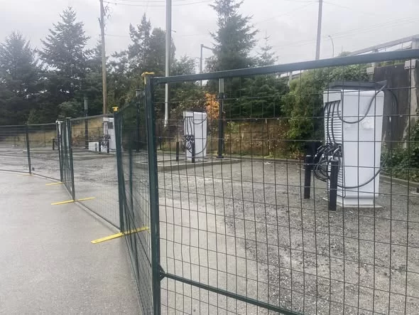 mercedes charger 1.webp