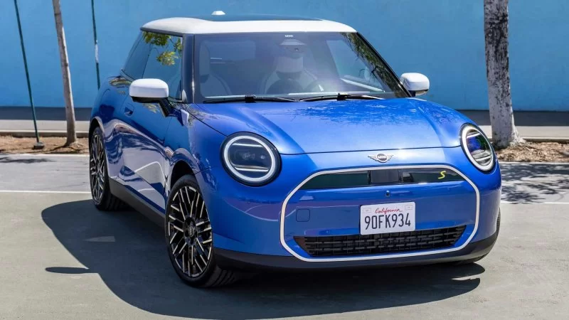 mini-cooper-official-teaser-images 1.webp