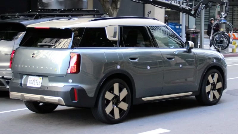 Mini-Countryman-008_pzn2th.webp