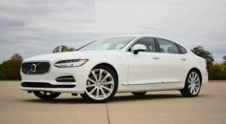 Volvo S90 T8.webp