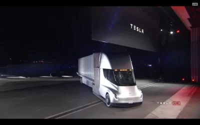 tesla-debuts-new-sem-6_800x0w[1].webp