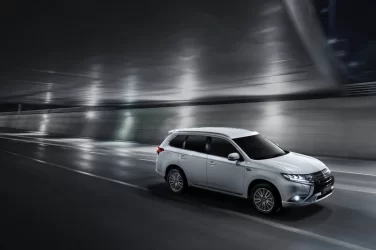 phev_img_04_low.jpg phev_img_04_low.jpg