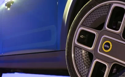 2022 blue insignia on side 2.webp