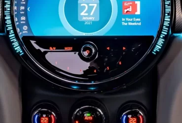 2022 Center Controls.webp