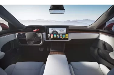2021_Tesla_Model_S_17.webp