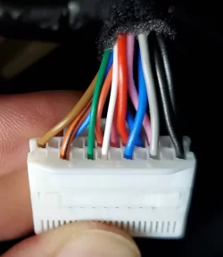 connector_back.webp