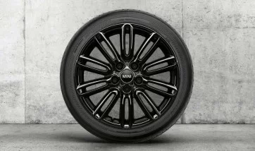 tentacle-spoke-500-jet-black-uni.webp