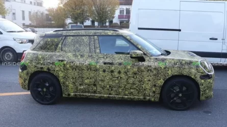 2024-mini-aceman-test-prototype-spotted-in-munich-germany (3).jpg