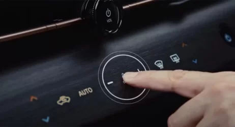 Nissan-Ariya dash.webp