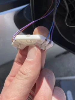 mirror_motor-plug.webp