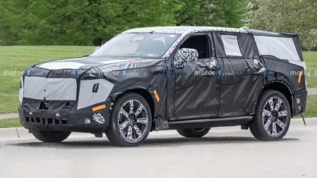 cadillac-escalade-iq-front-view-spy-photo.webp
