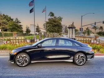 1-ioniq-fullside-sky.jpg