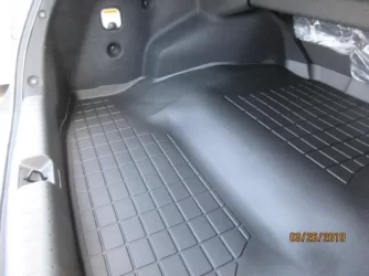 401176-2018 Honda Clarity Plug-In Hybrid Side View.webp