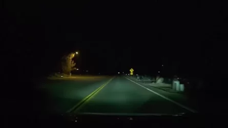 Rigid-Fog-Lights-off.webp
