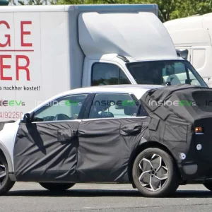 Hyundai-45-electric-crossover (2)