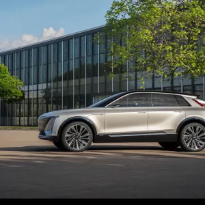 Cadillac-Lyriq-profile