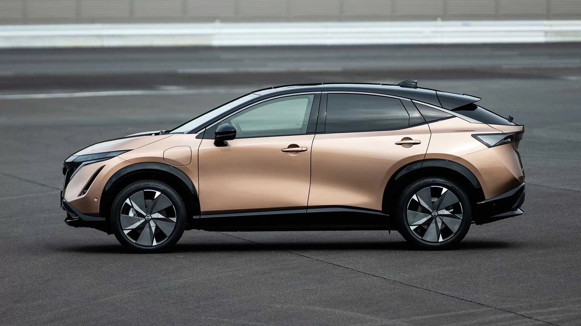 2021-nissan-ariya (7)