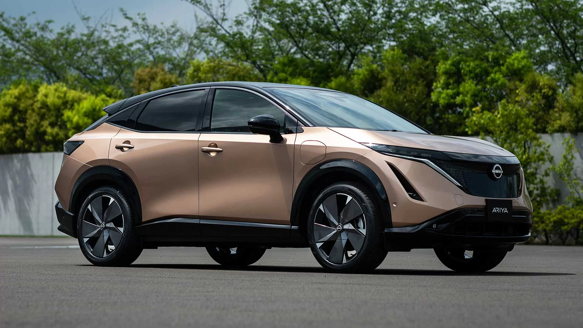 2021-nissan-ariya