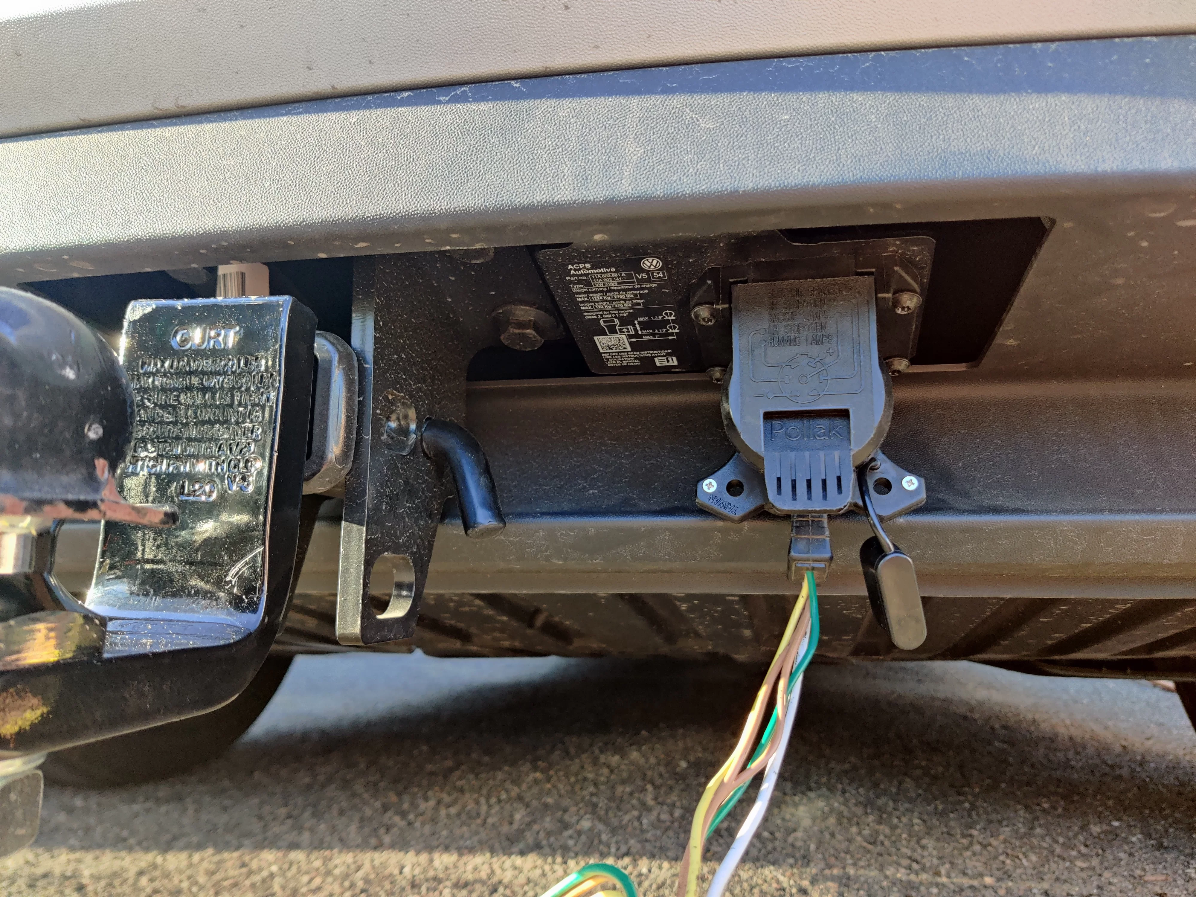 4-pin trailer lights plugged into adapter