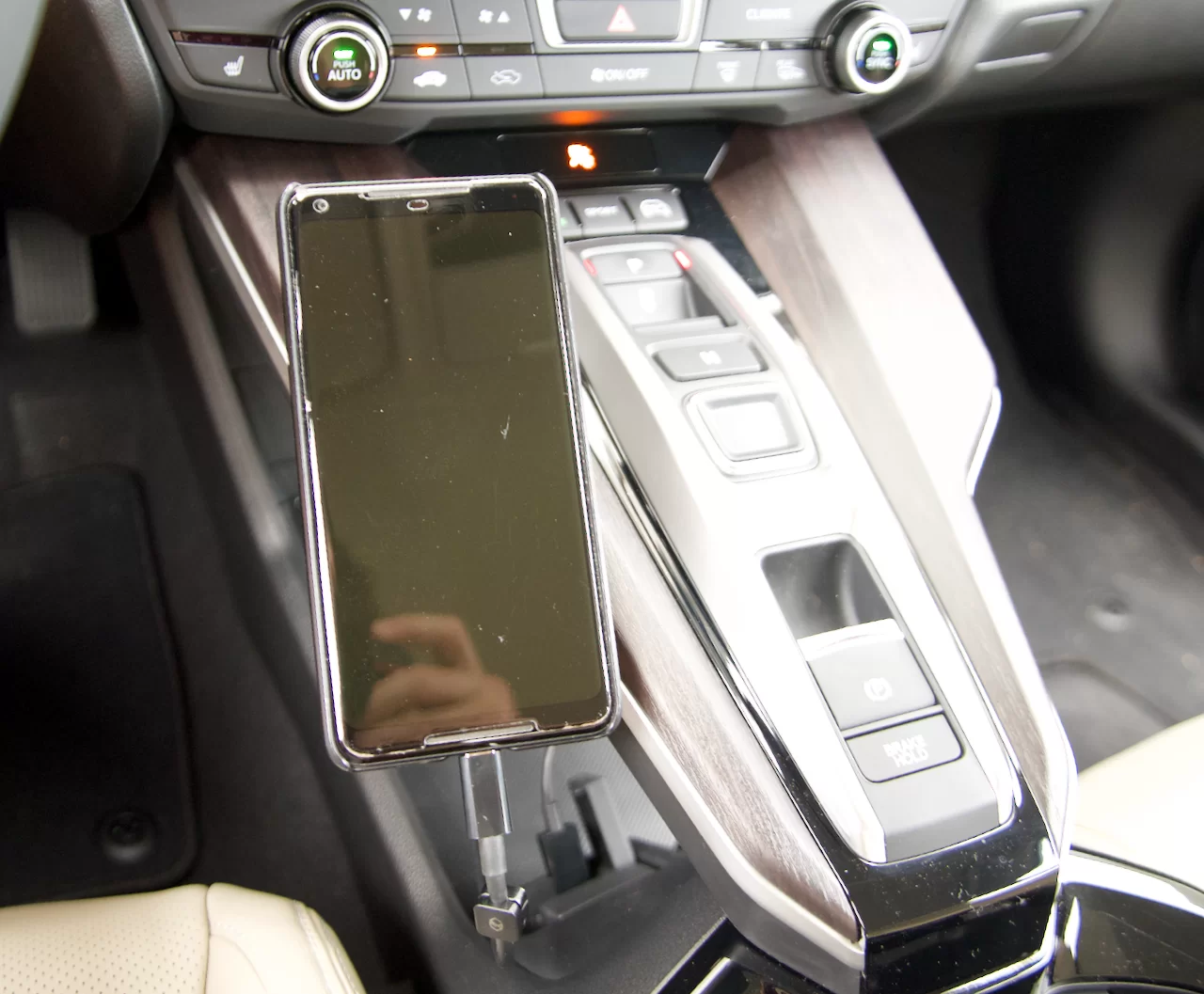 Phone mounted on magnetic mount