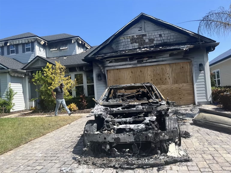 mercedes-benz-eqe-fire-1.jpg