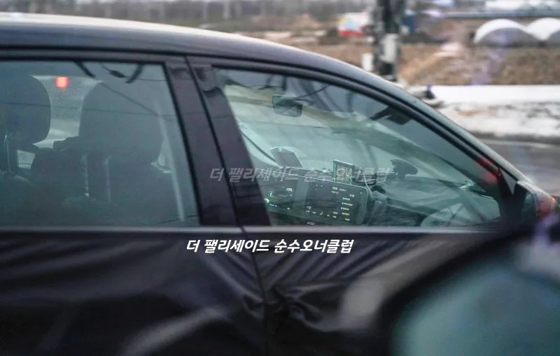 hyundai-ioniq-5-interior-leaked-1.jpg.webp