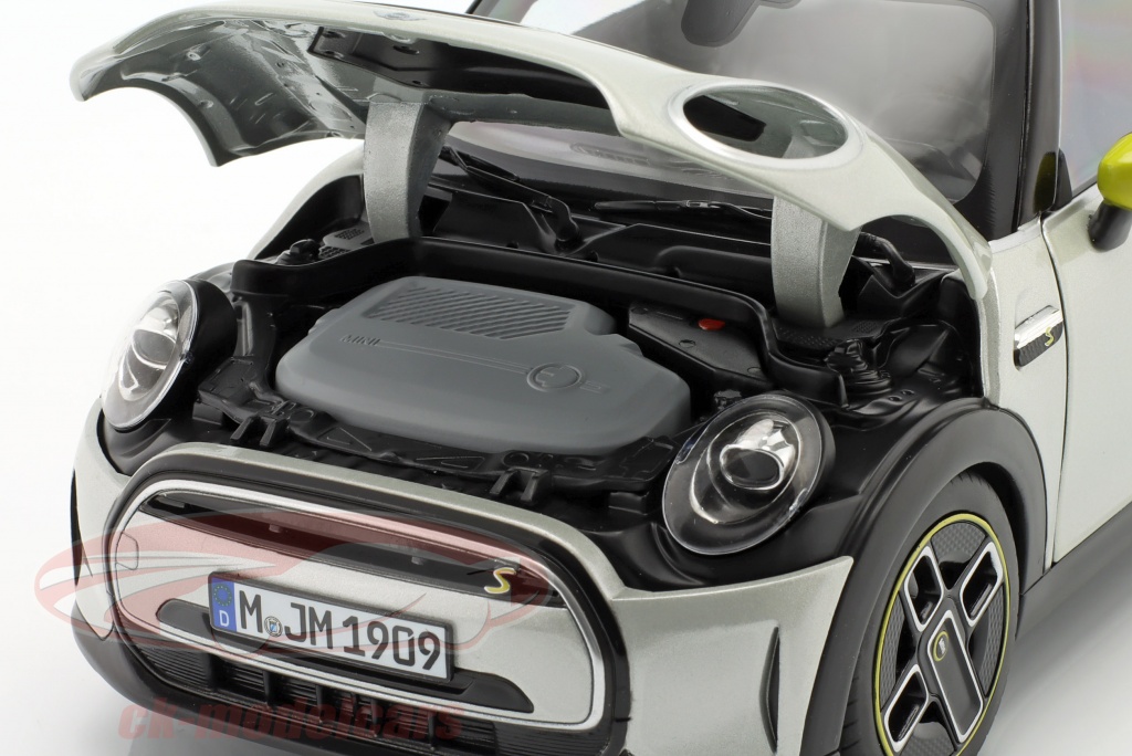 norev_1_18_mini_cooper_se_80435a21535_.jpg