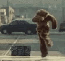 tenor.gif