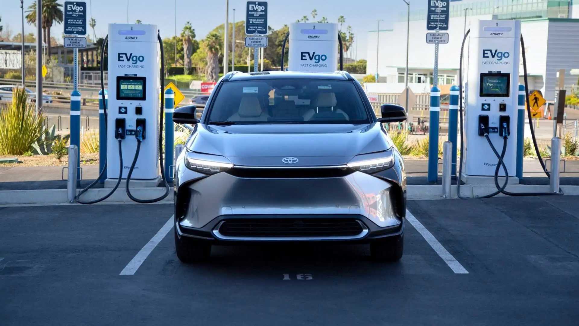 2023-toyota-bz4x-at-evgo-charger.jpg