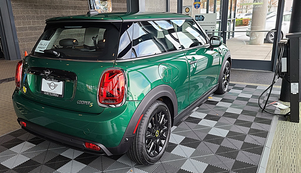 mini_delivery_rear.jpg