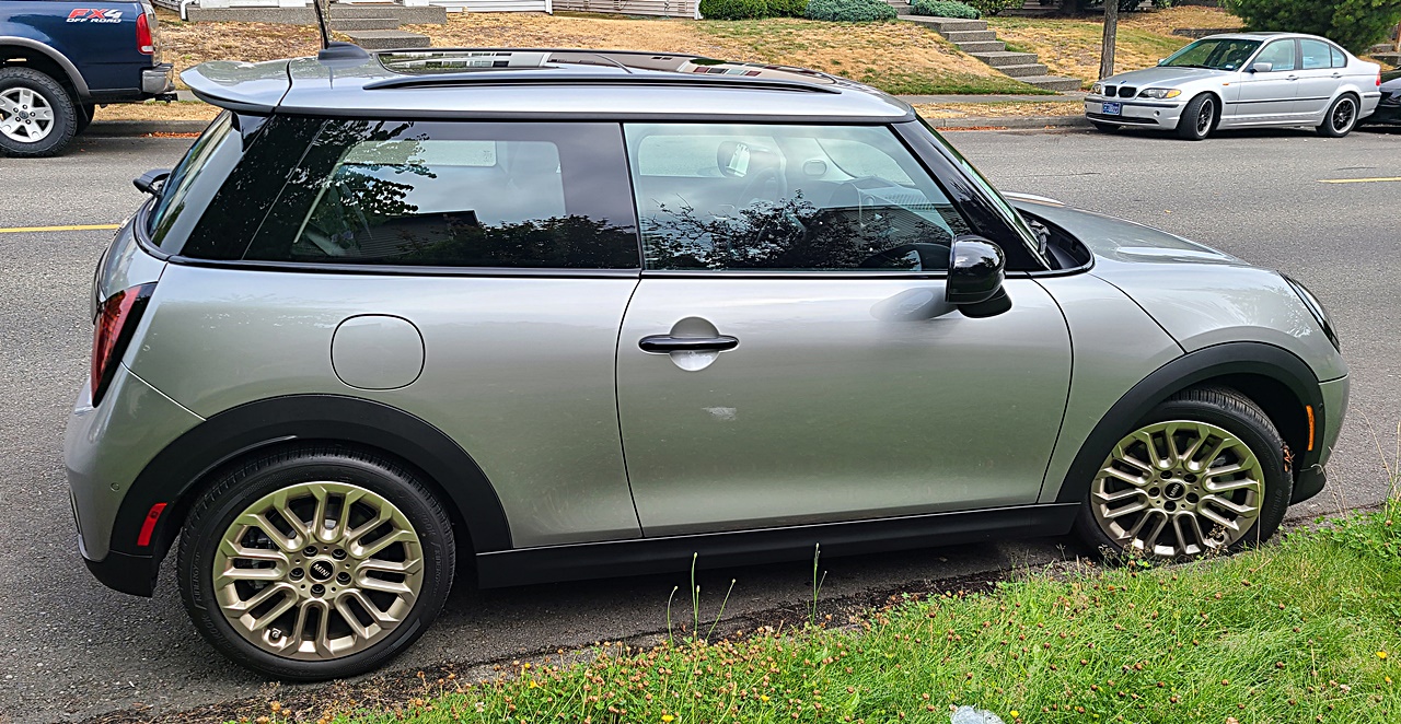 mini_cooperS_right.jpg
