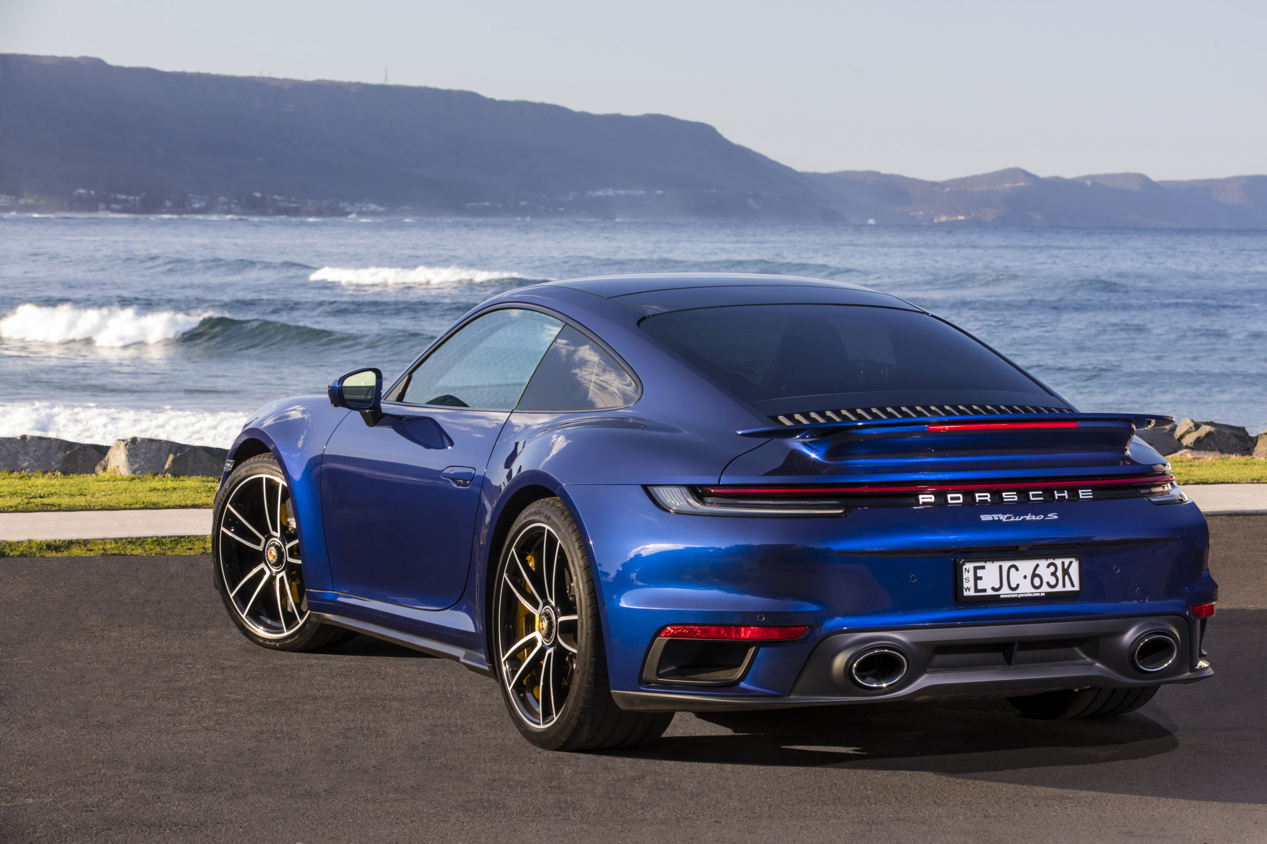 Porsche-911-Turbo-S-005-scaled.jpg