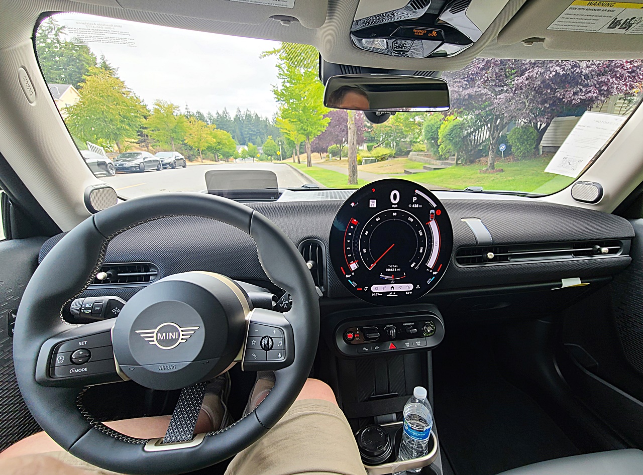 mini_cooperS_interior.jpg