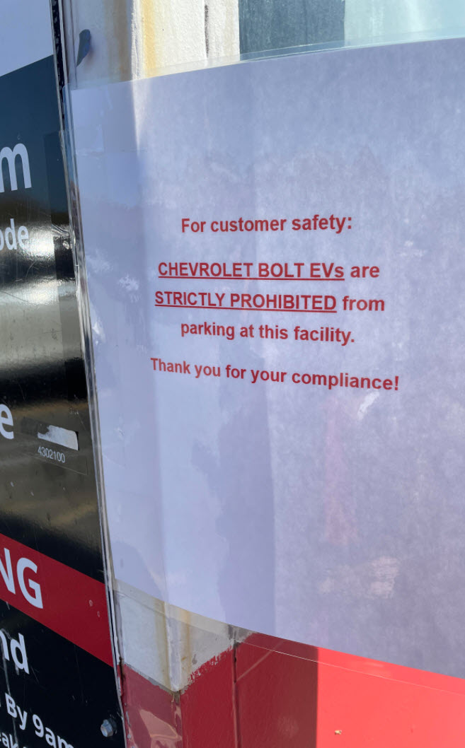Bolt-EV-ban.jpg