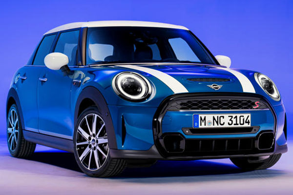 Island_Blue_MINI_Cooper_S_w-stripes.jpg